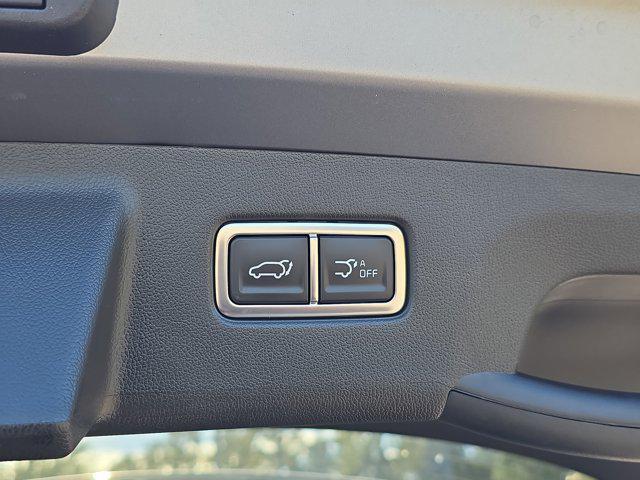 new 2026 Kia Sorento Hybrid car, priced at $45,630