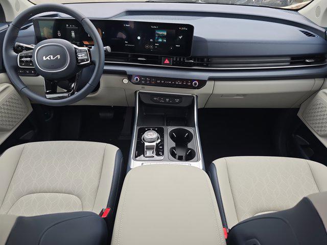 new 2026 Kia Carnival Hybrid car, priced at $45,004