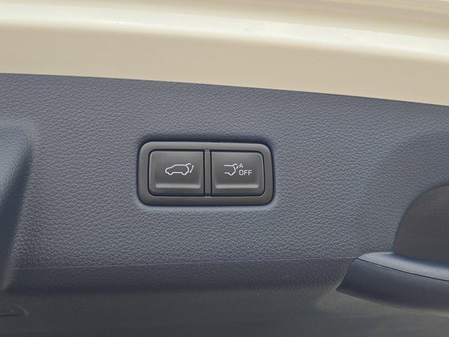 new 2026 Kia Carnival Hybrid car, priced at $45,004