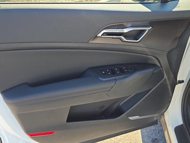 new 2026 Kia Sportage Hybrid car, priced at $35,696