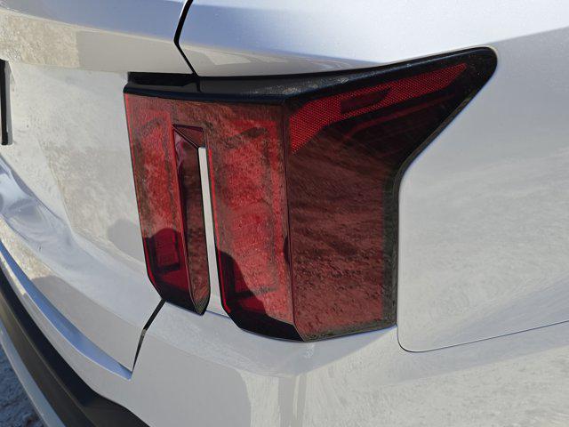 new 2026 Kia Sorento car, priced at $33,700