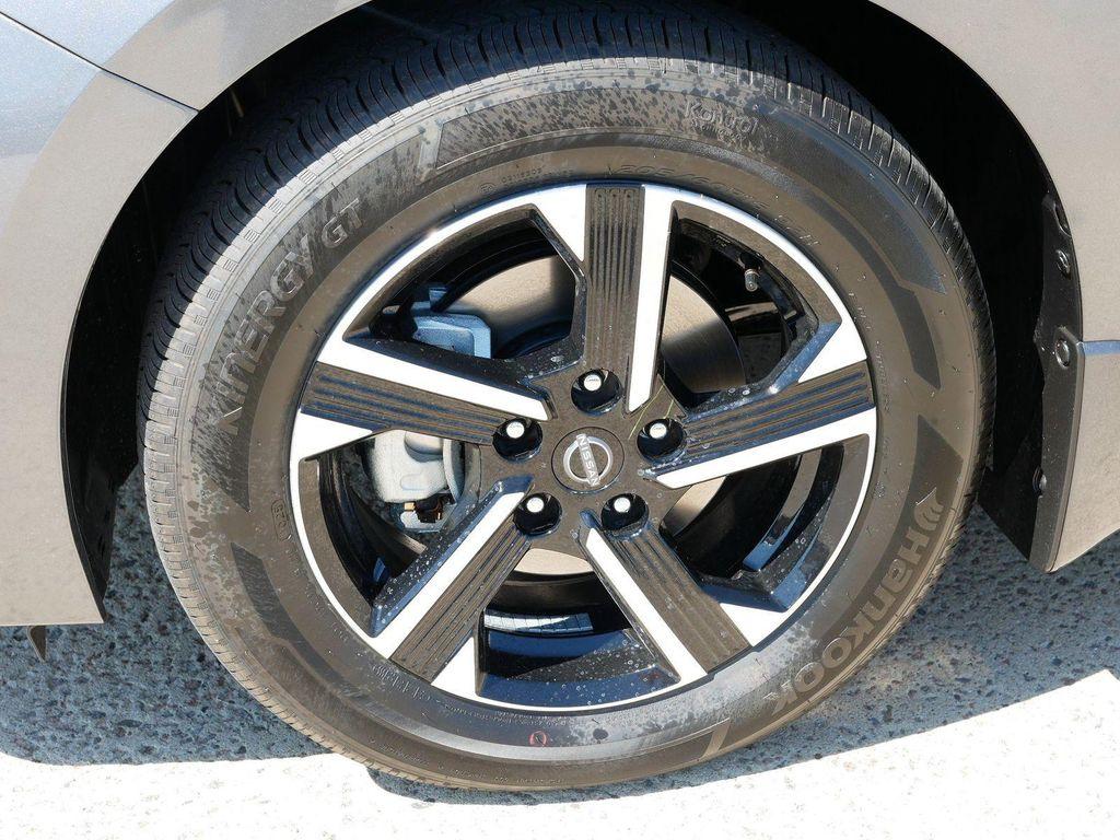 new 2025 Nissan Sentra car, priced at $22,946