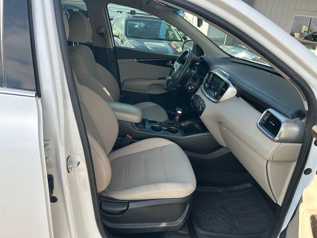 used 2019 Kia Sorento car, priced at $11,795