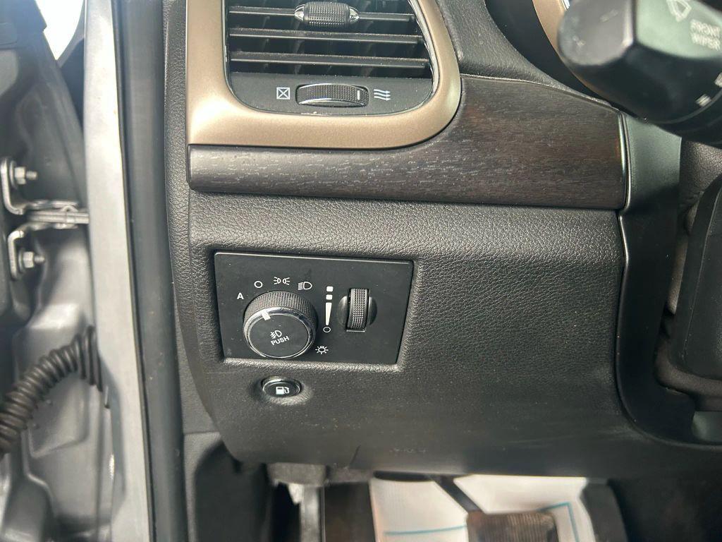 used 2015 Jeep Grand Cherokee car, priced at $11,995