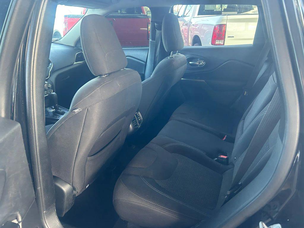 used 2019 Jeep Cherokee car, priced at $9,995