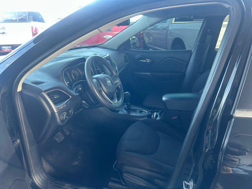 used 2019 Jeep Cherokee car, priced at $9,995