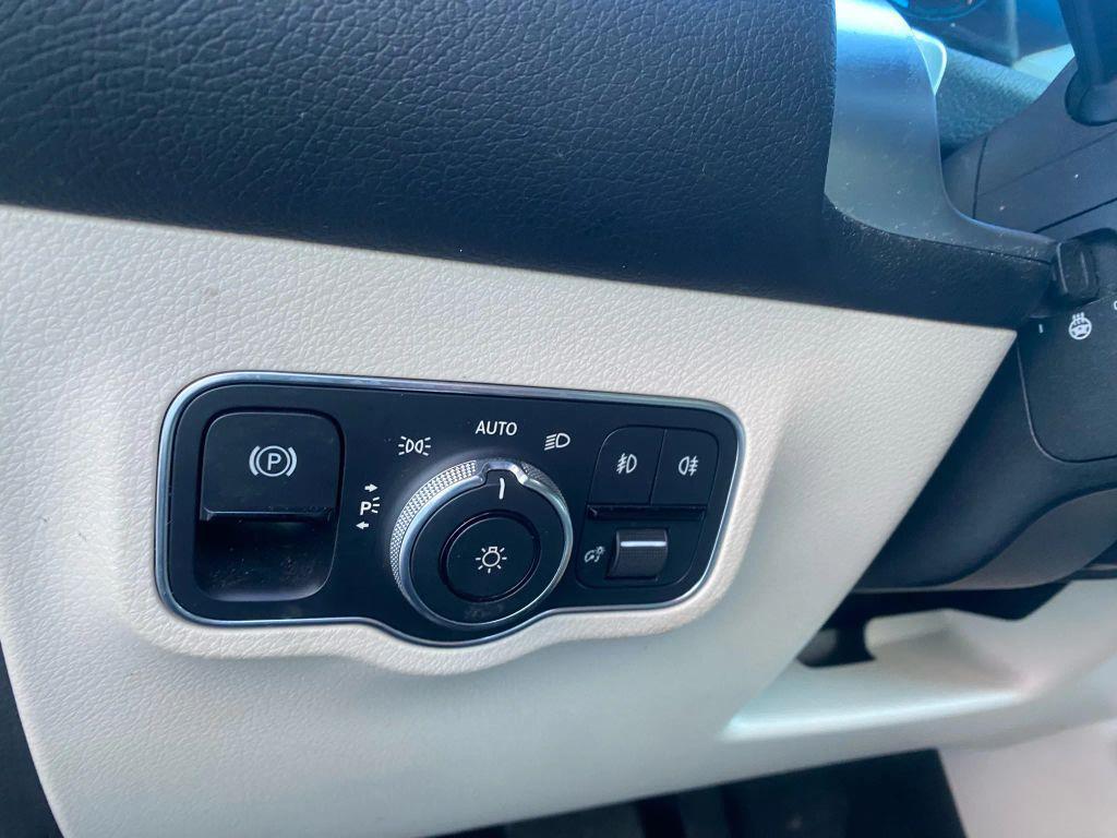 used 2021 Mercedes-Benz GLB 250 car, priced at $19,495