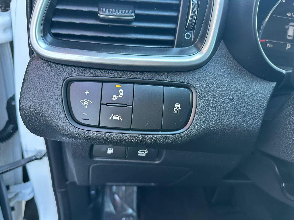 used 2020 Kia Sorento car, priced at $17,795