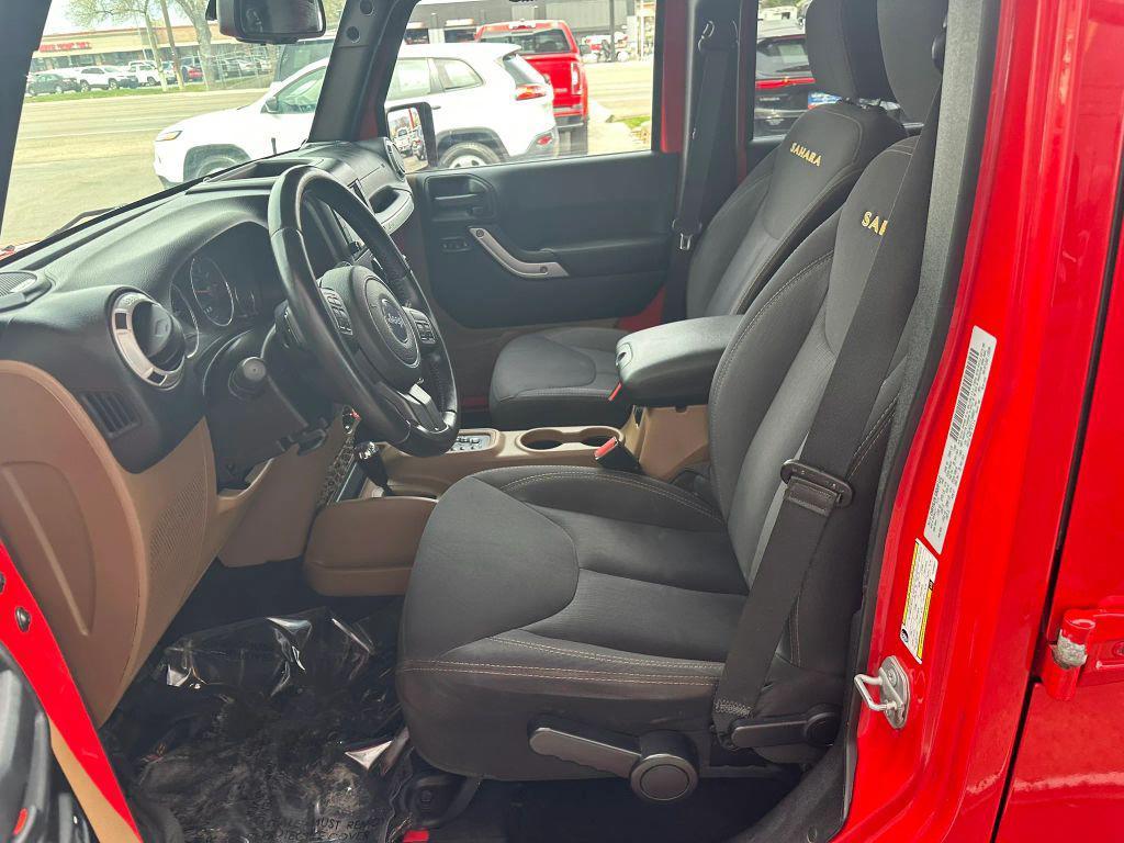 used 2015 Jeep Wrangler Unlimited car, priced at $16,695