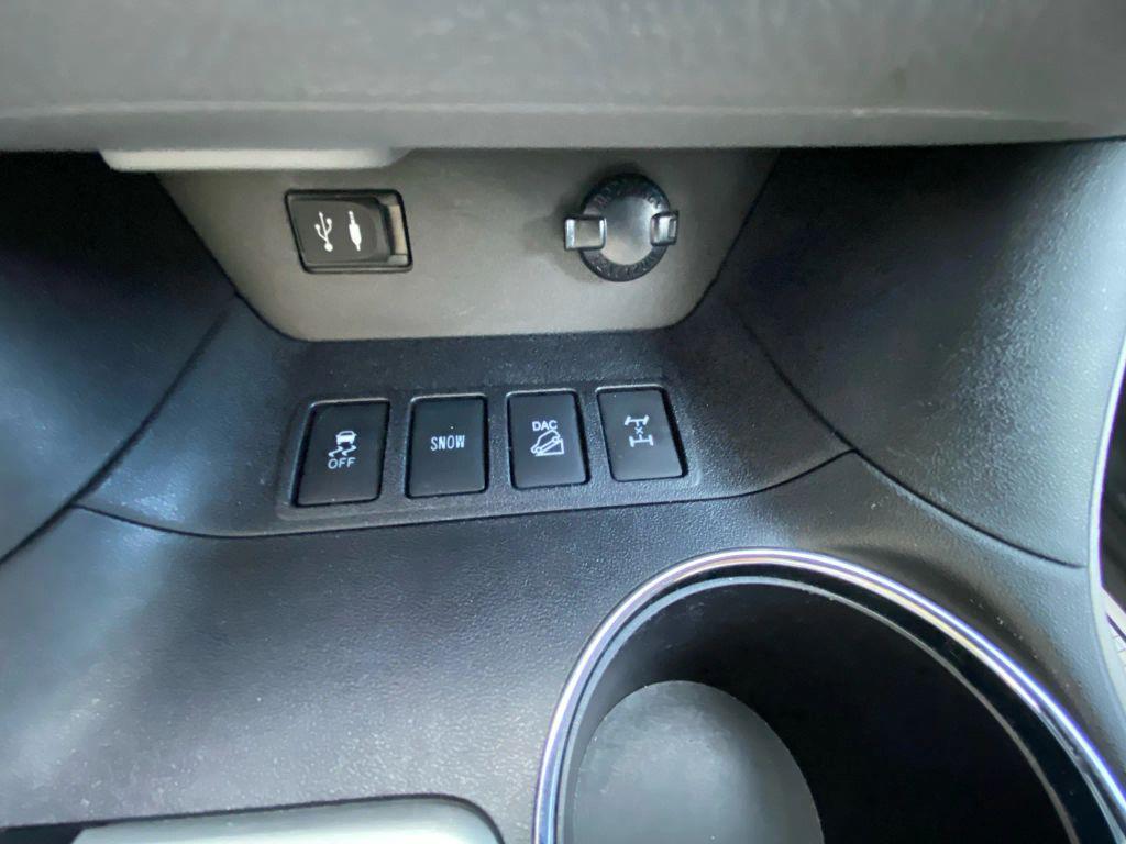 used 2015 Toyota Highlander car, priced at $19,995