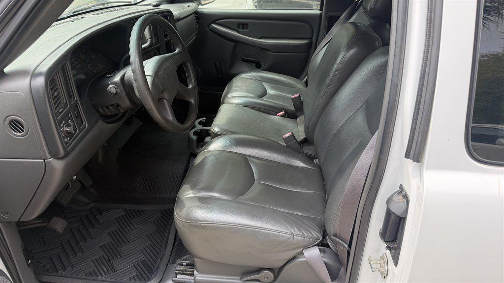 used 2005 Chevrolet Silverado 1500 car, priced at $7,995
