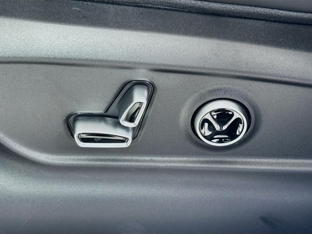 new 2025 Maserati Grecale car, priced at $73,663