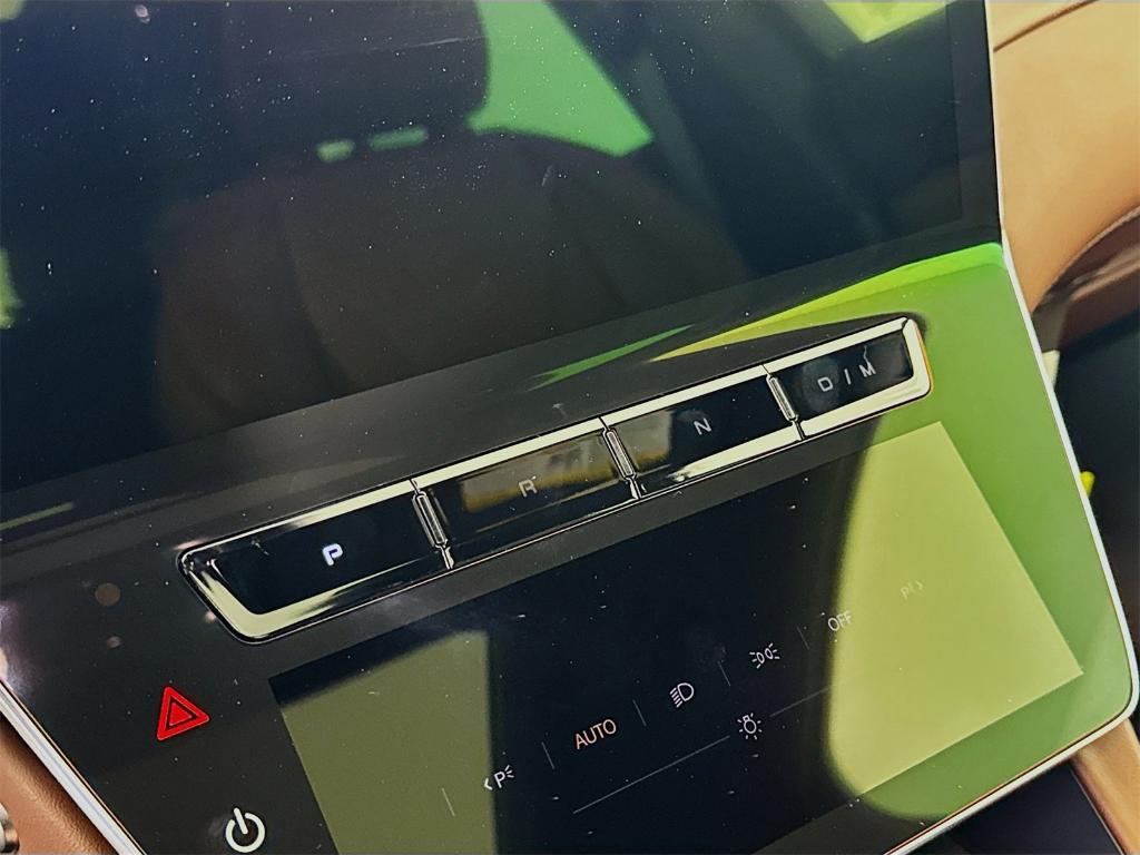 new 2025 Maserati Grecale car, priced at $91,895