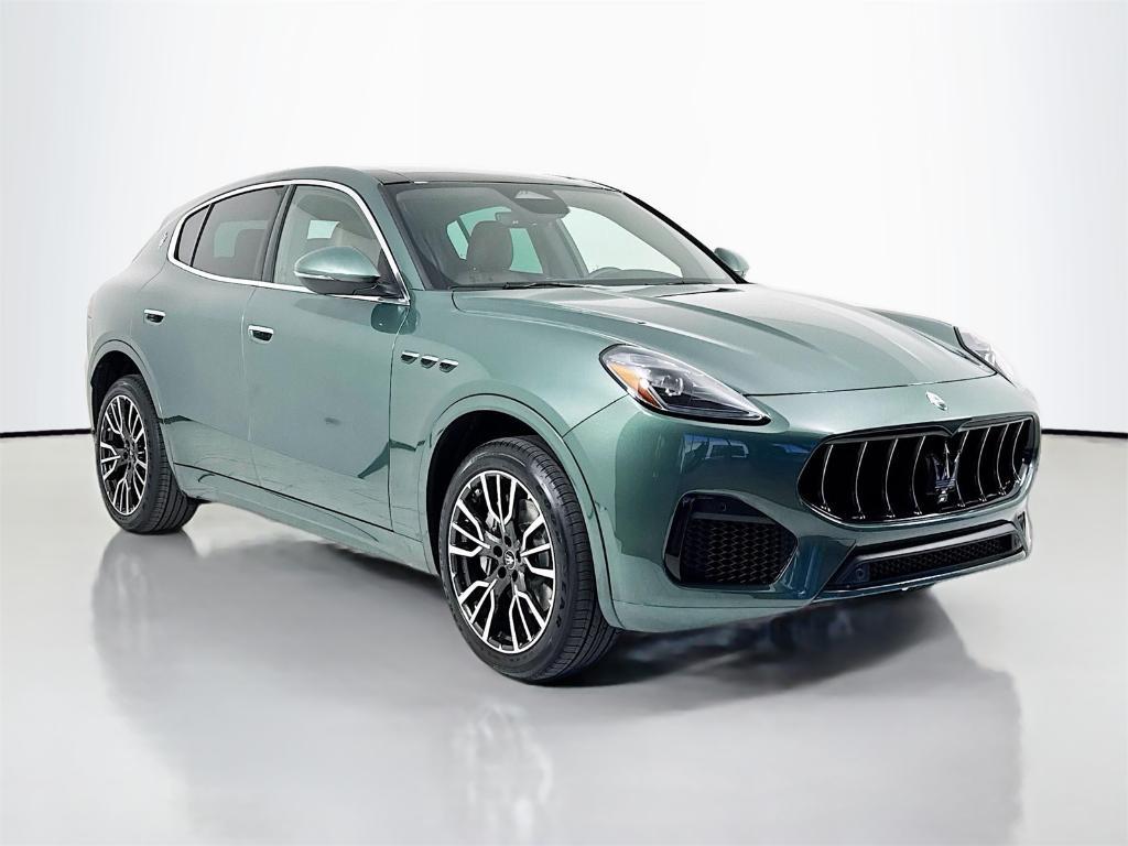 new 2025 Maserati Grecale car, priced at $91,895