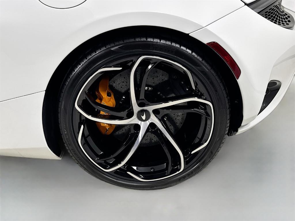 new 2026 McLaren 750S car, priced at $429,400