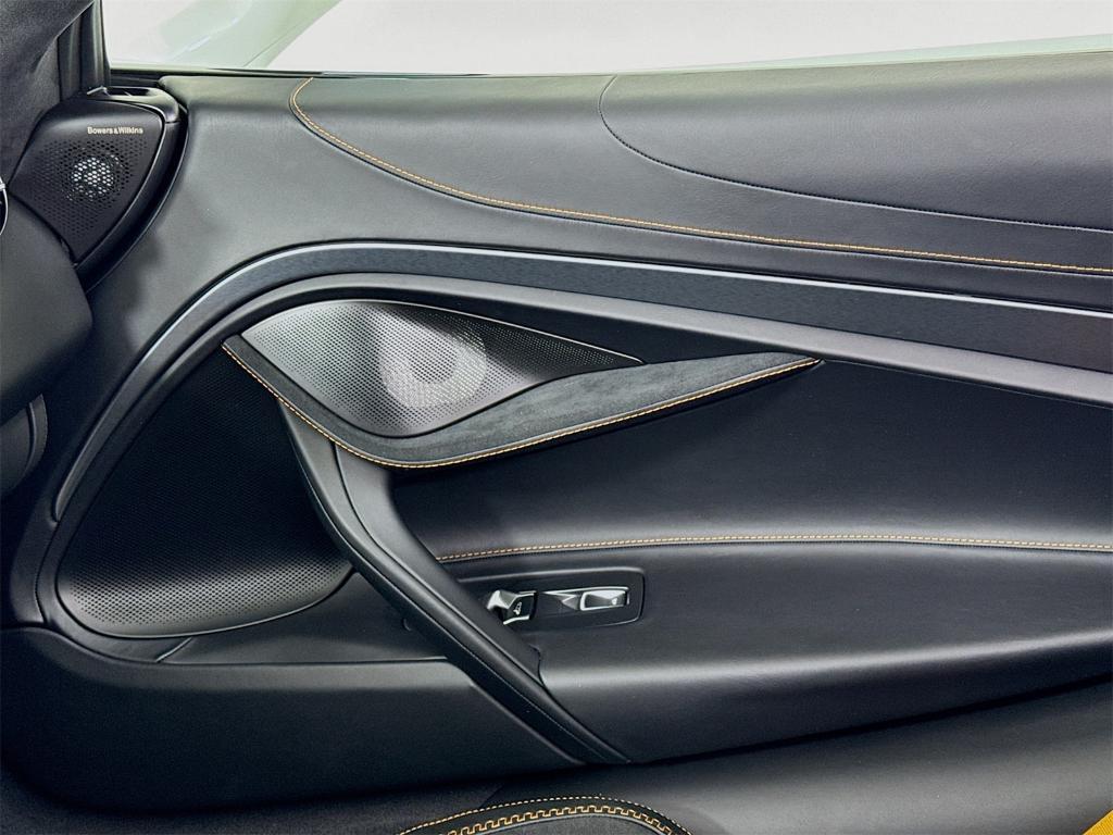 new 2026 McLaren 750S car, priced at $429,400