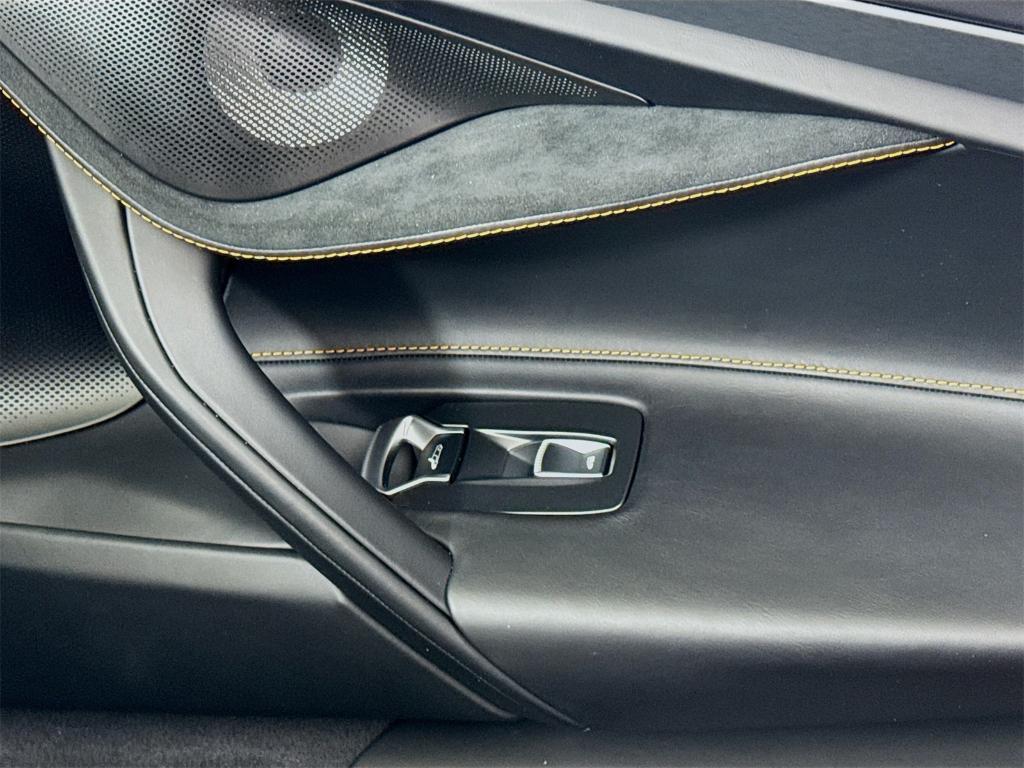 new 2026 McLaren 750S car, priced at $429,400