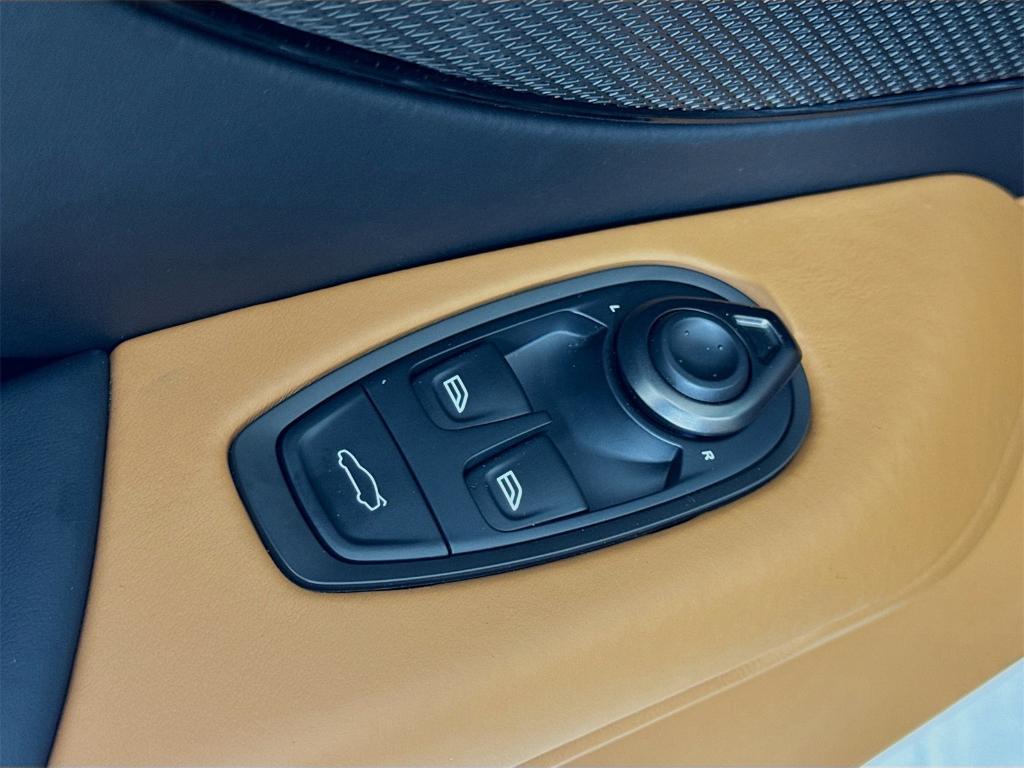 new 2026 Aston Martin Vantage car, priced at $261,200