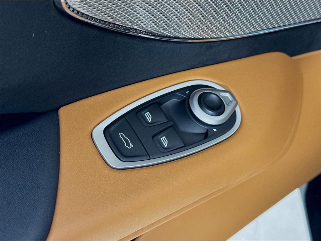 new 2026 Aston Martin Vantage car, priced at $228,600