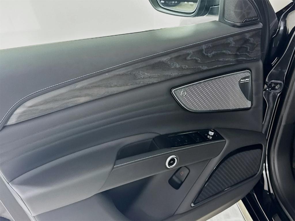 new 2025 Maserati Grecale car, priced at $92,765