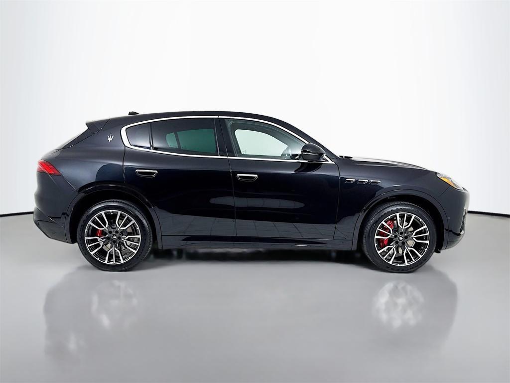 new 2025 Maserati Grecale car, priced at $85,995