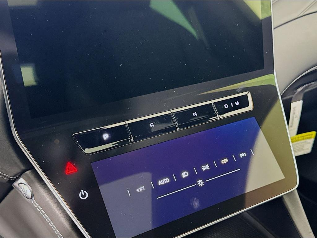 new 2025 Maserati Grecale car, priced at $78,899