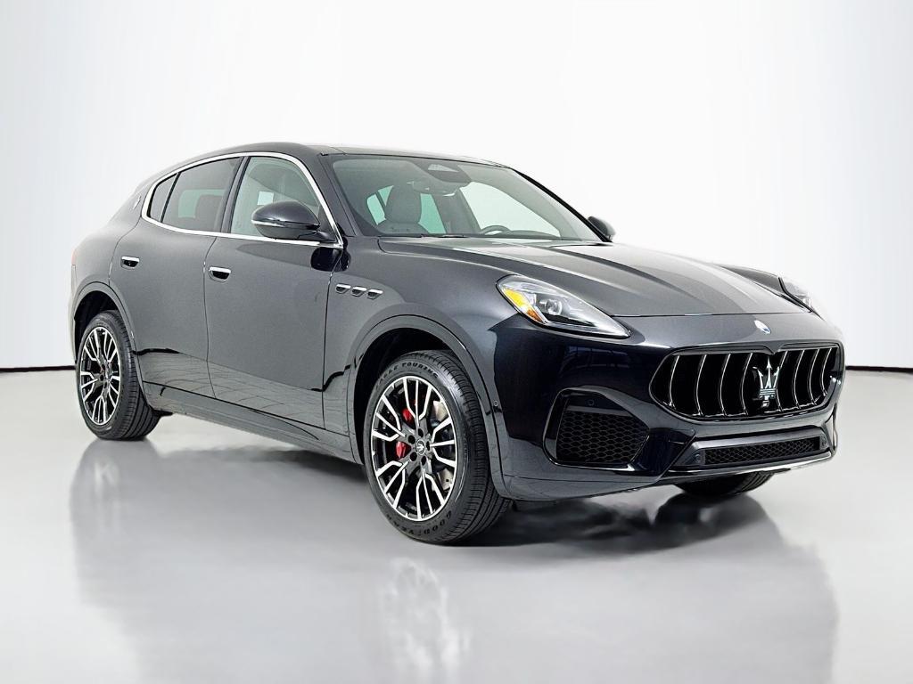 new 2025 Maserati Grecale car, priced at $78,899