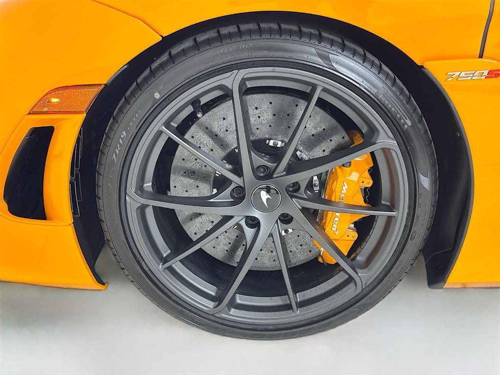 new 2026 McLaren 750S car, priced at $418,300