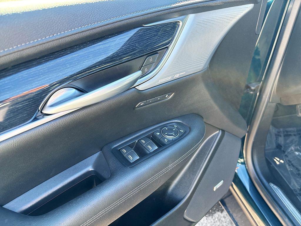 used 2024 Cadillac XT5 car, priced at $32,700