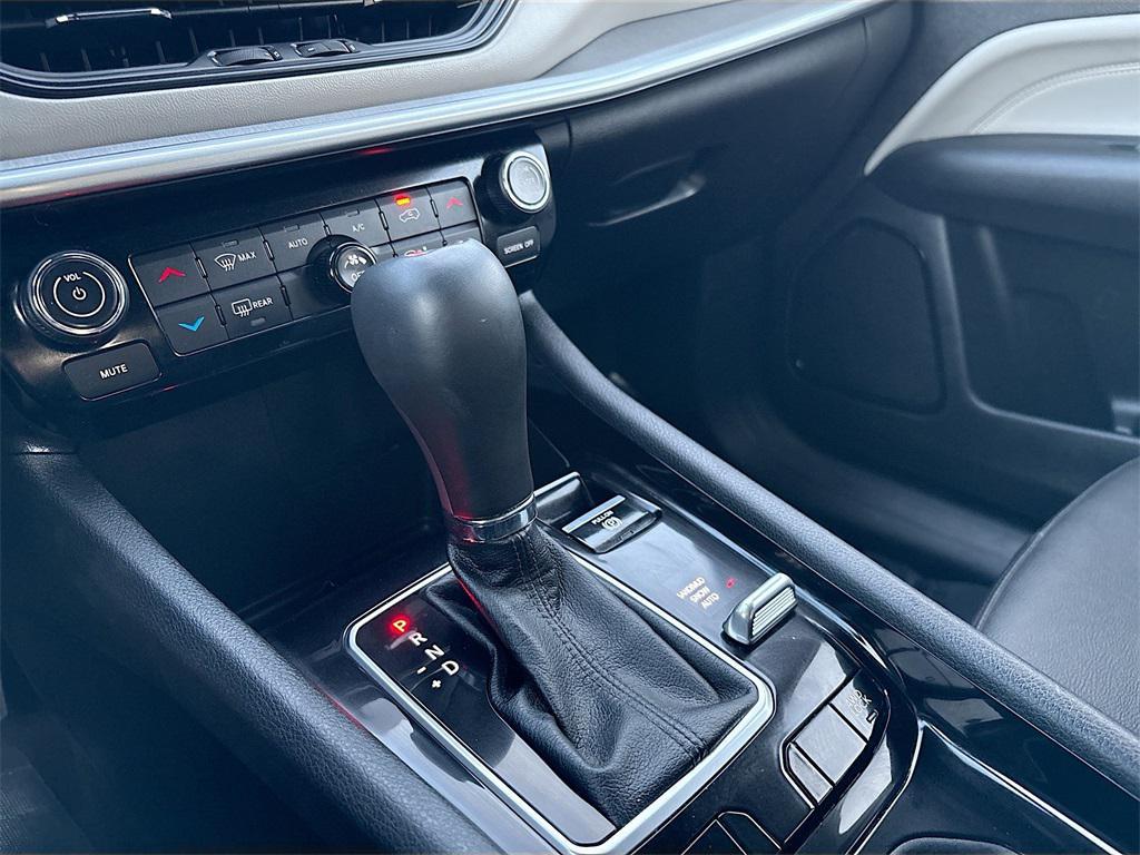 used 2024 Jeep Compass car, priced at $22,000