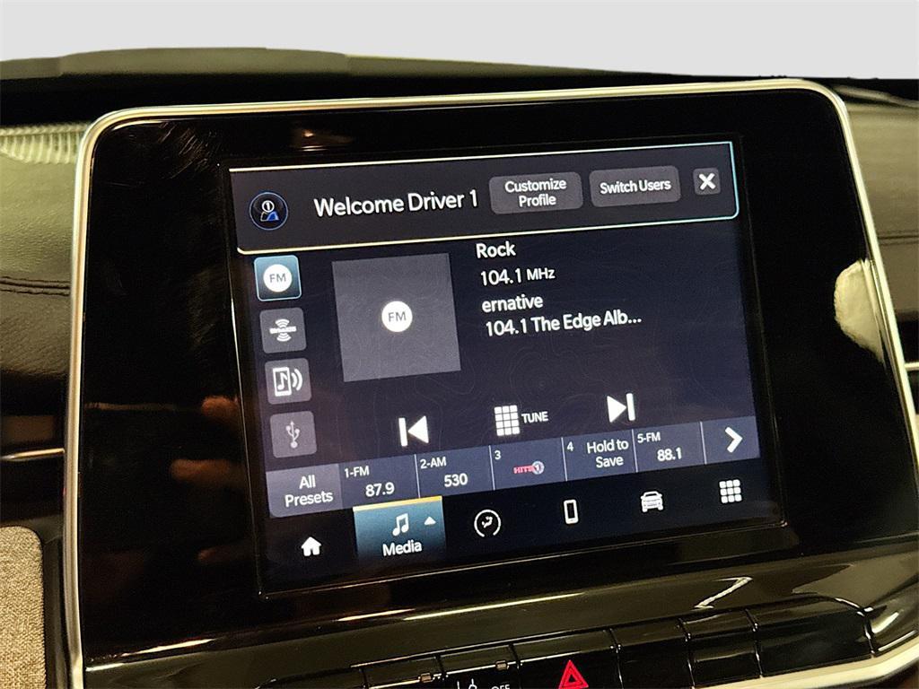 used 2025 Jeep Compass car, priced at $20,000