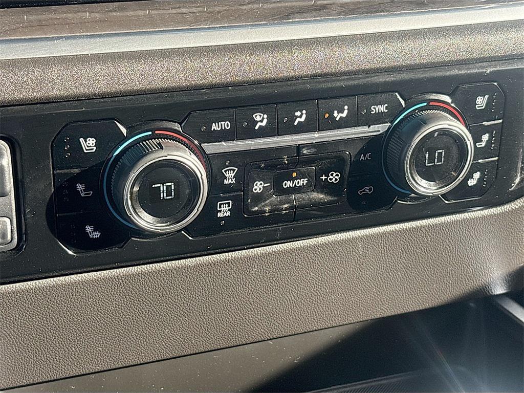 used 2022 Chevrolet Silverado 1500 car, priced at $39,900