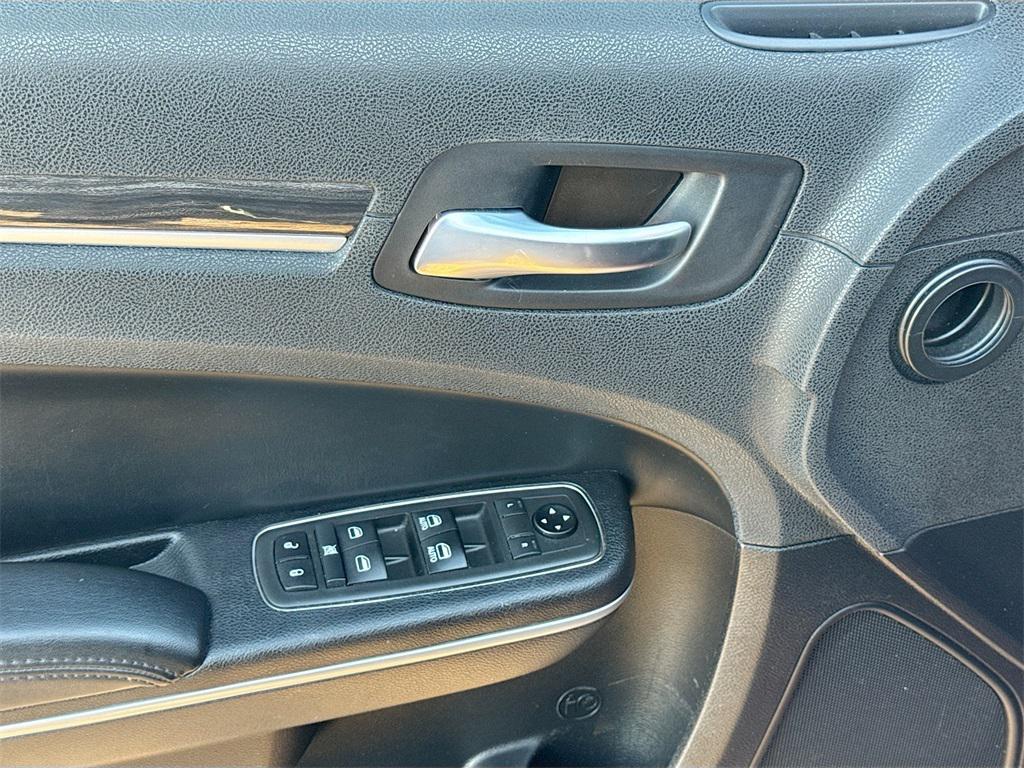 used 2021 Chrysler 300 car, priced at $18,200