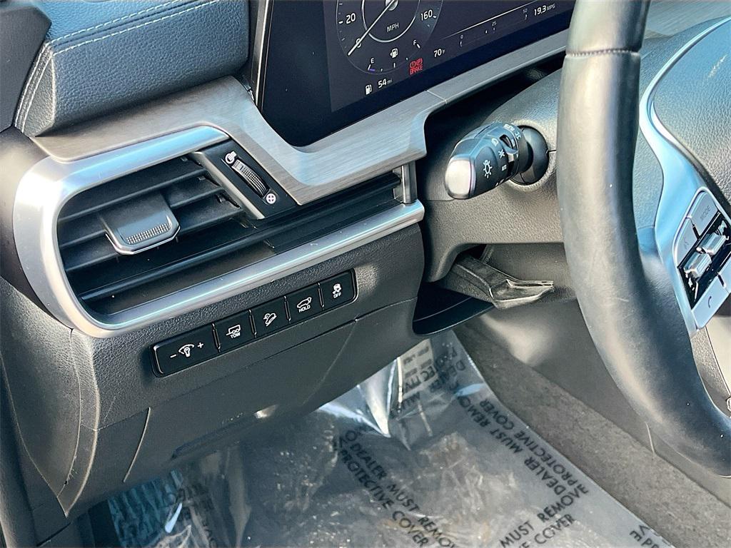 used 2024 Kia Telluride car, priced at $37,200