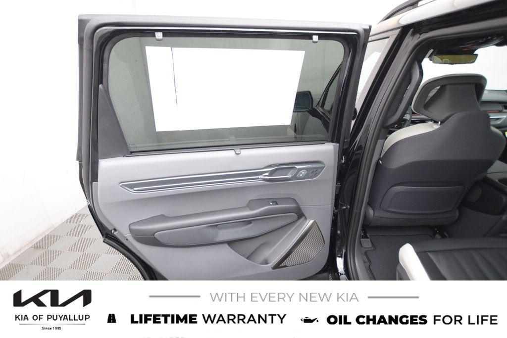 new 2026 Kia EV9 car, priced at $76,495