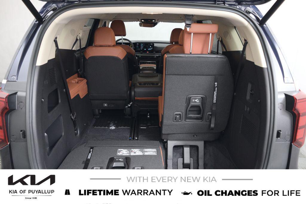 new 2026 Kia Carnival Hybrid car, priced at $45,650