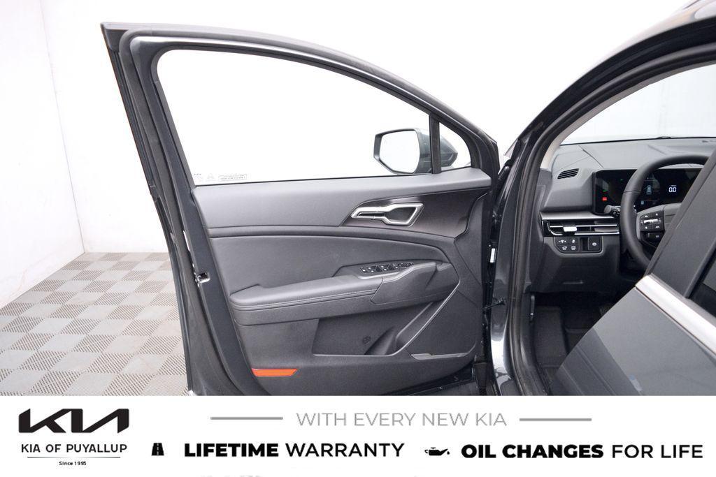 new 2026 Kia Sportage Hybrid car, priced at $35,505
