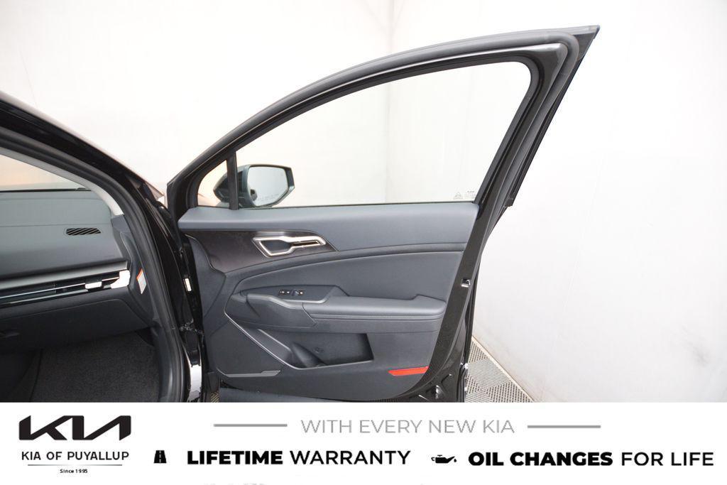 new 2026 Kia Sportage Hybrid car, priced at $36,425