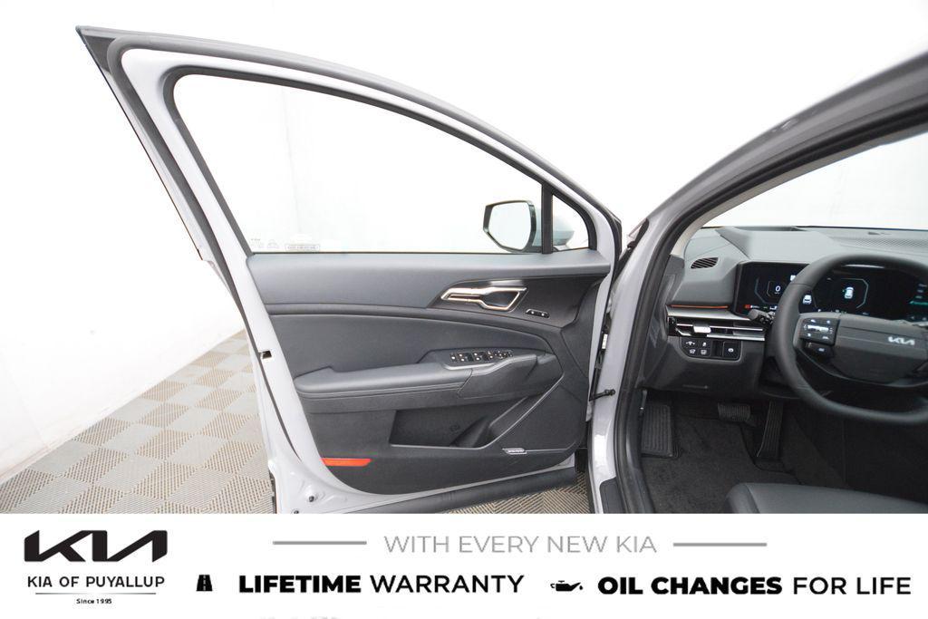 new 2026 Kia Sportage Hybrid car, priced at $41,495