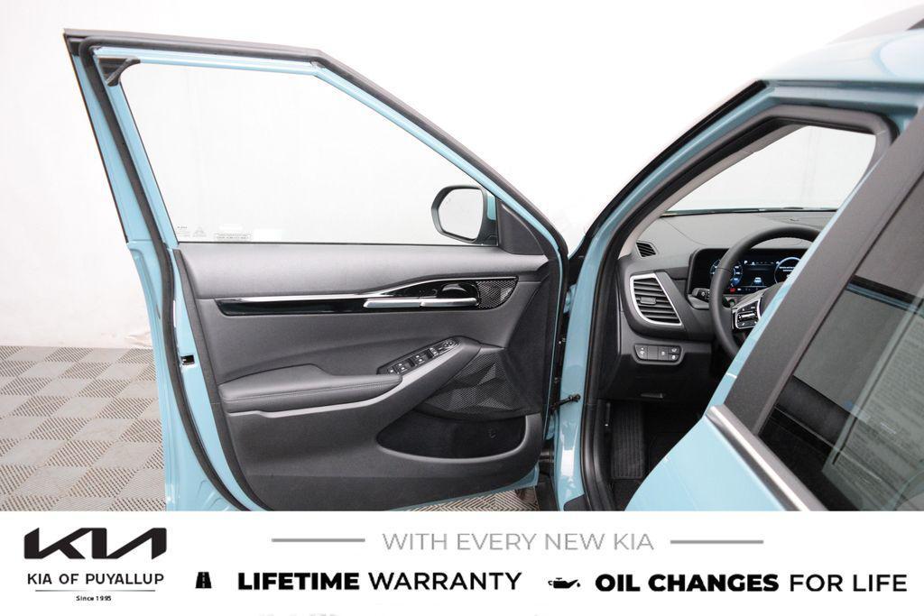 new 2026 Kia Seltos car, priced at $30,725