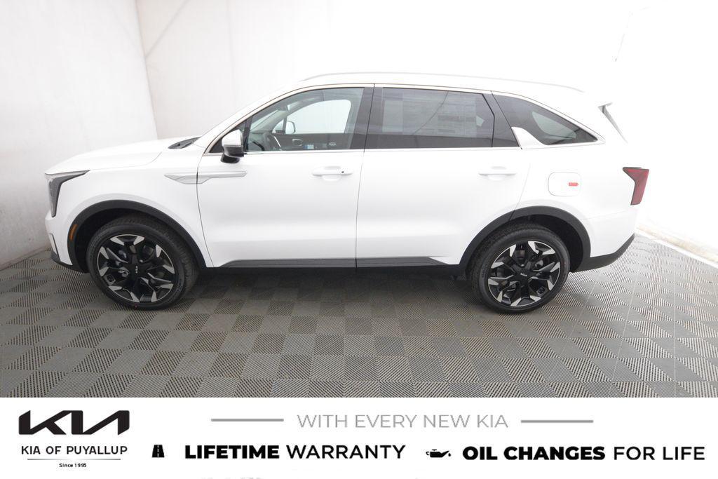 new 2026 Kia Sorento car, priced at $42,325