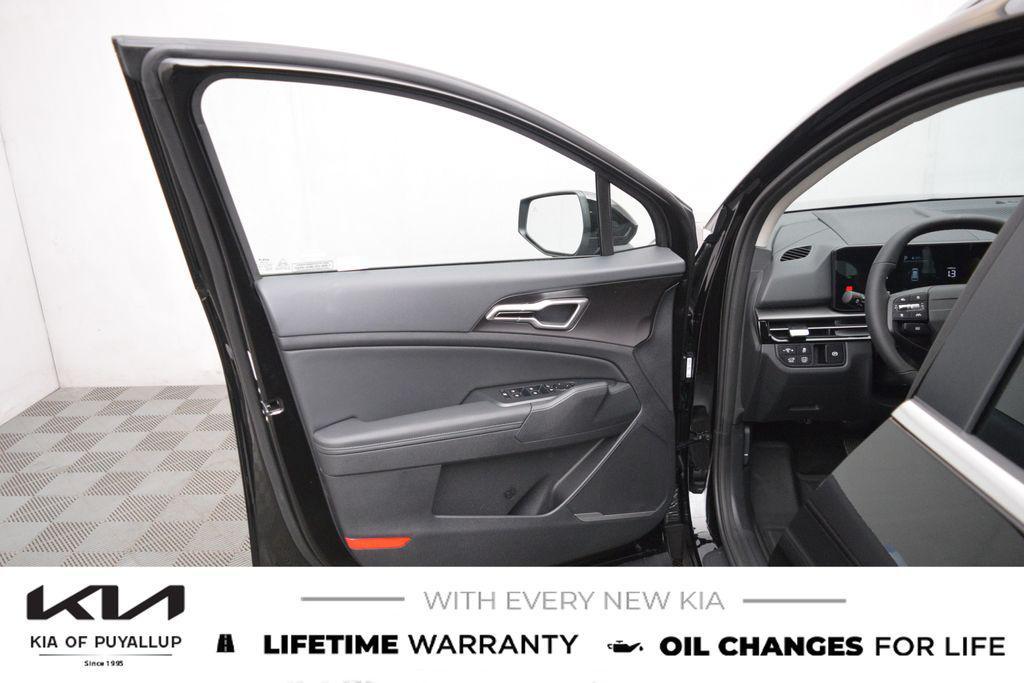 new 2026 Kia Sportage Hybrid car, priced at $35,255