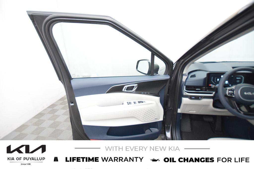 new 2026 Kia Carnival car, priced at $50,195