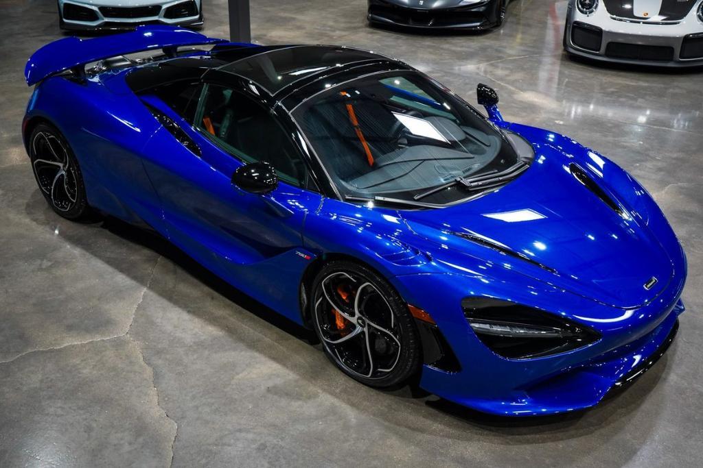 McLaren 750S view 34
