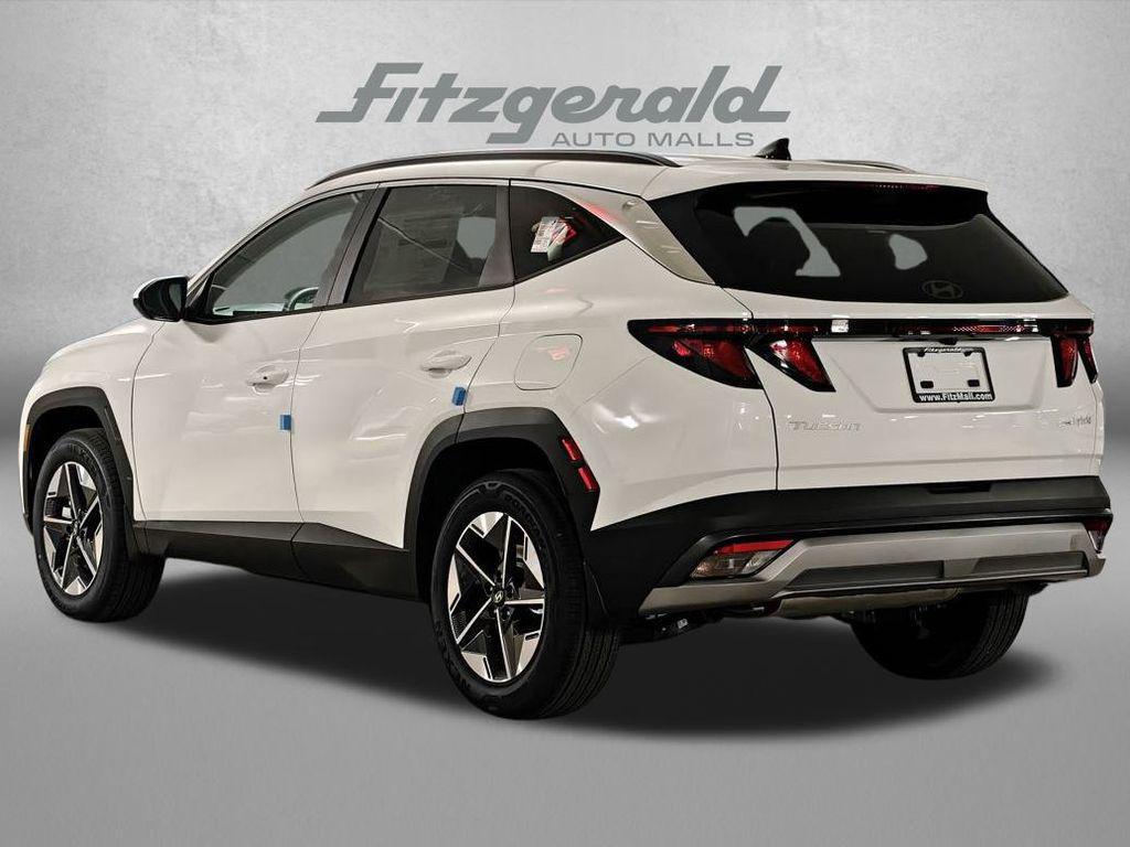 new 2026 Hyundai TUCSON Hybrid car, priced at $35,033