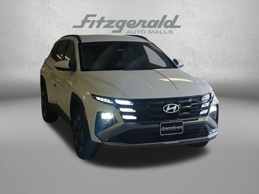 new 2026 Hyundai TUCSON Hybrid car, priced at $33,102