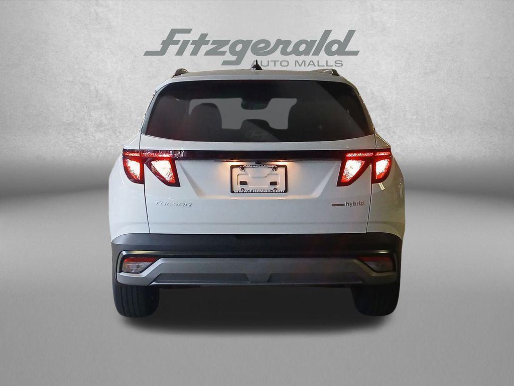 new 2026 Hyundai TUCSON Hybrid car, priced at $33,102
