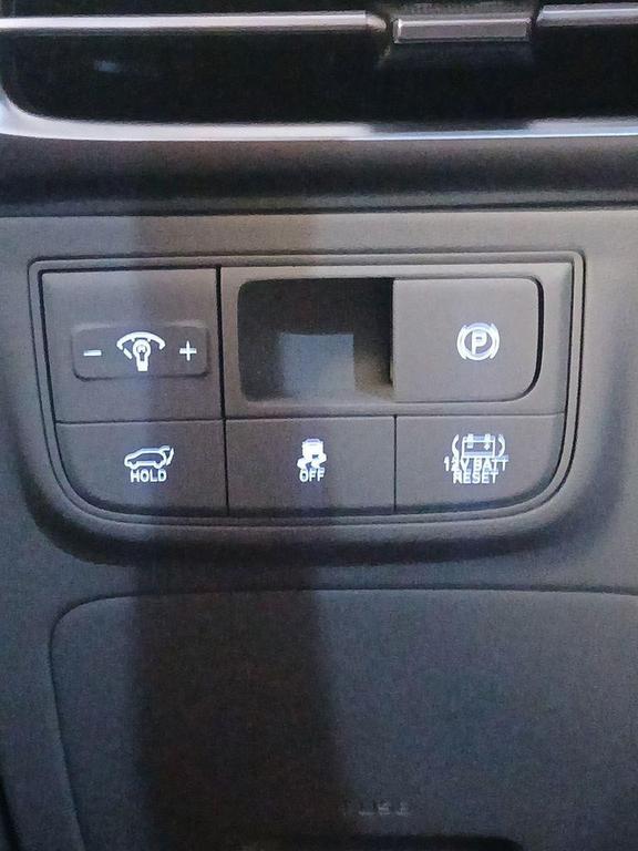 new 2026 Hyundai TUCSON Hybrid car, priced at $33,102