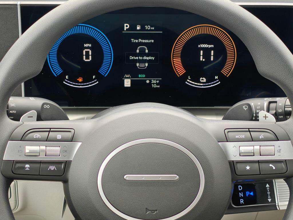 new 2026 Hyundai TUCSON Hybrid car, priced at $33,043