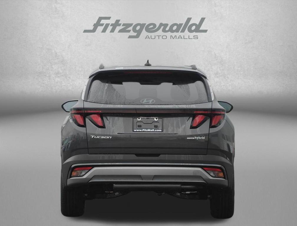new 2026 Hyundai TUCSON Hybrid car, priced at $33,043